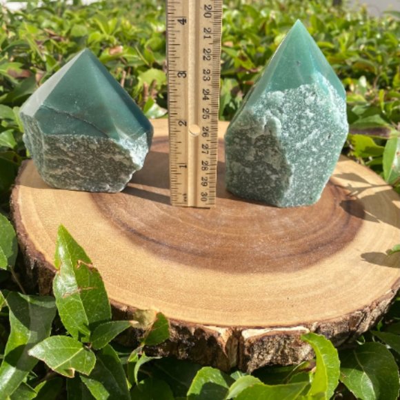 Green Aventurine Polished Point, Boho Decor, Office Art, Healing Stone, Heart - Picture 5 of 7